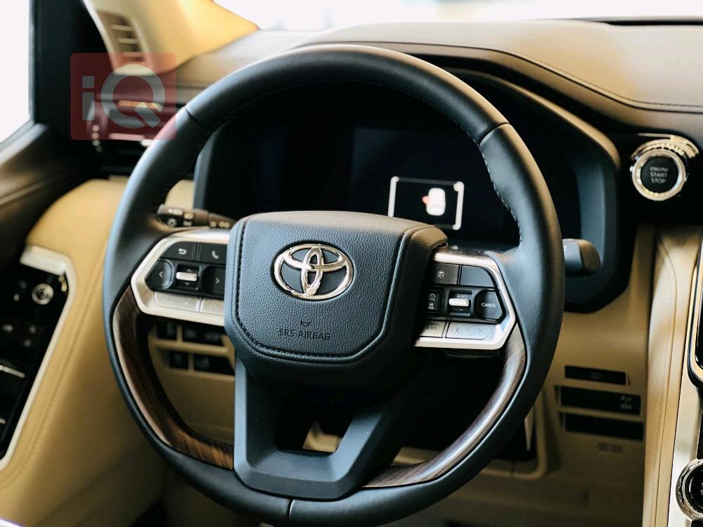 تويوتا لاندكروزر